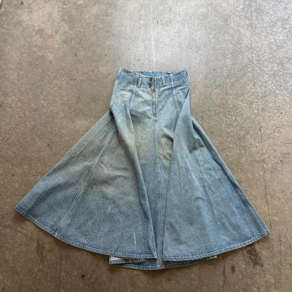 Liz Claiborne Dresses & Skirts - Liz Wear Claiborne Maxi Skirt Size 4 Denim Jean